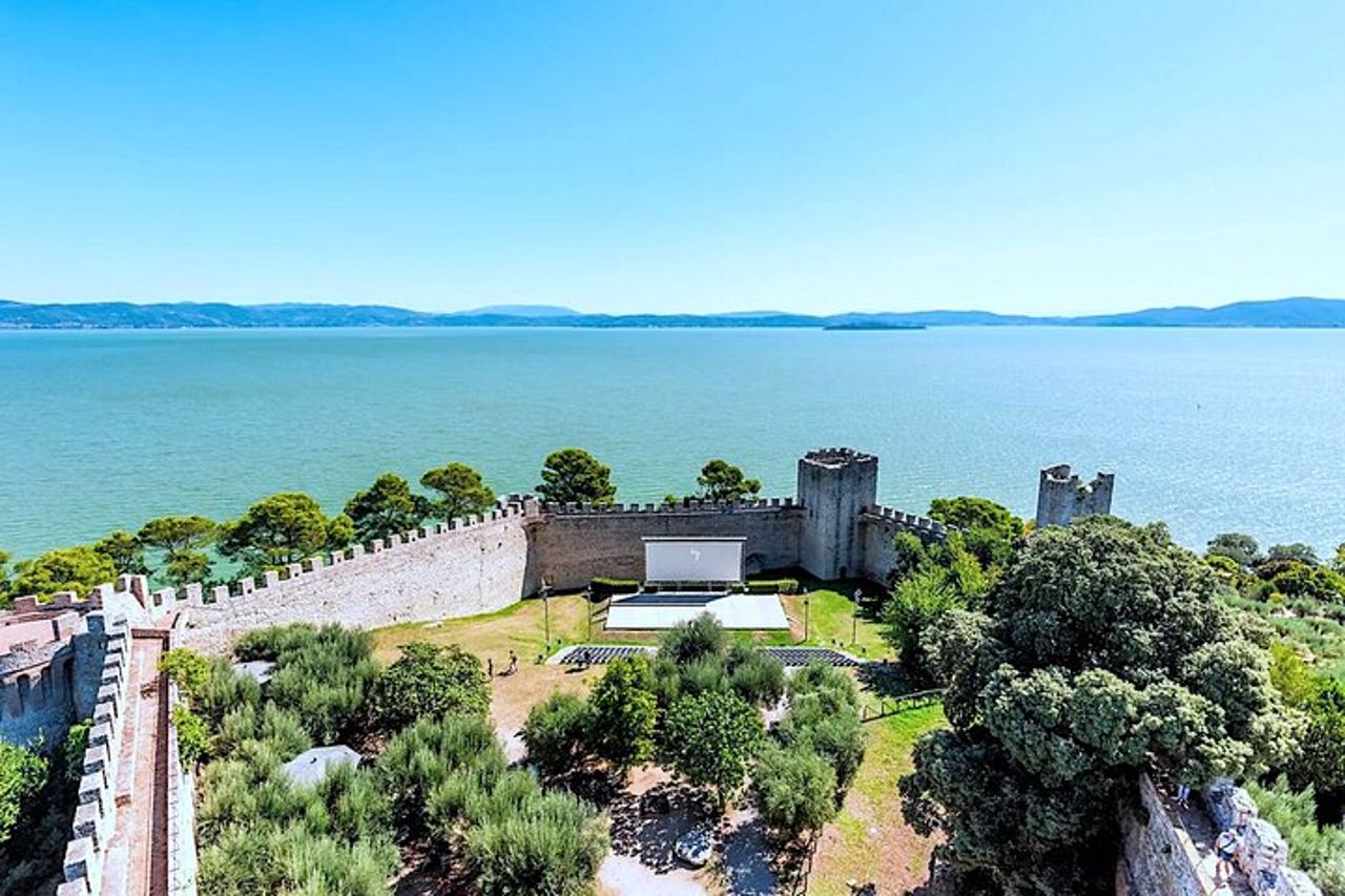 Tour privato del Lago Trasimeno, Perugia e villaggi umbri da Roma — 3