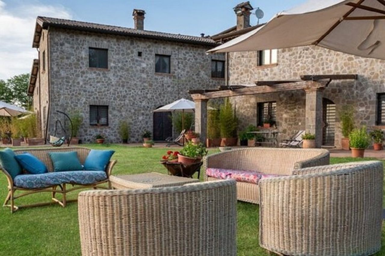 Tour in eBike della Valle del Lago con esperienza di degustazione enogastronomica — 9