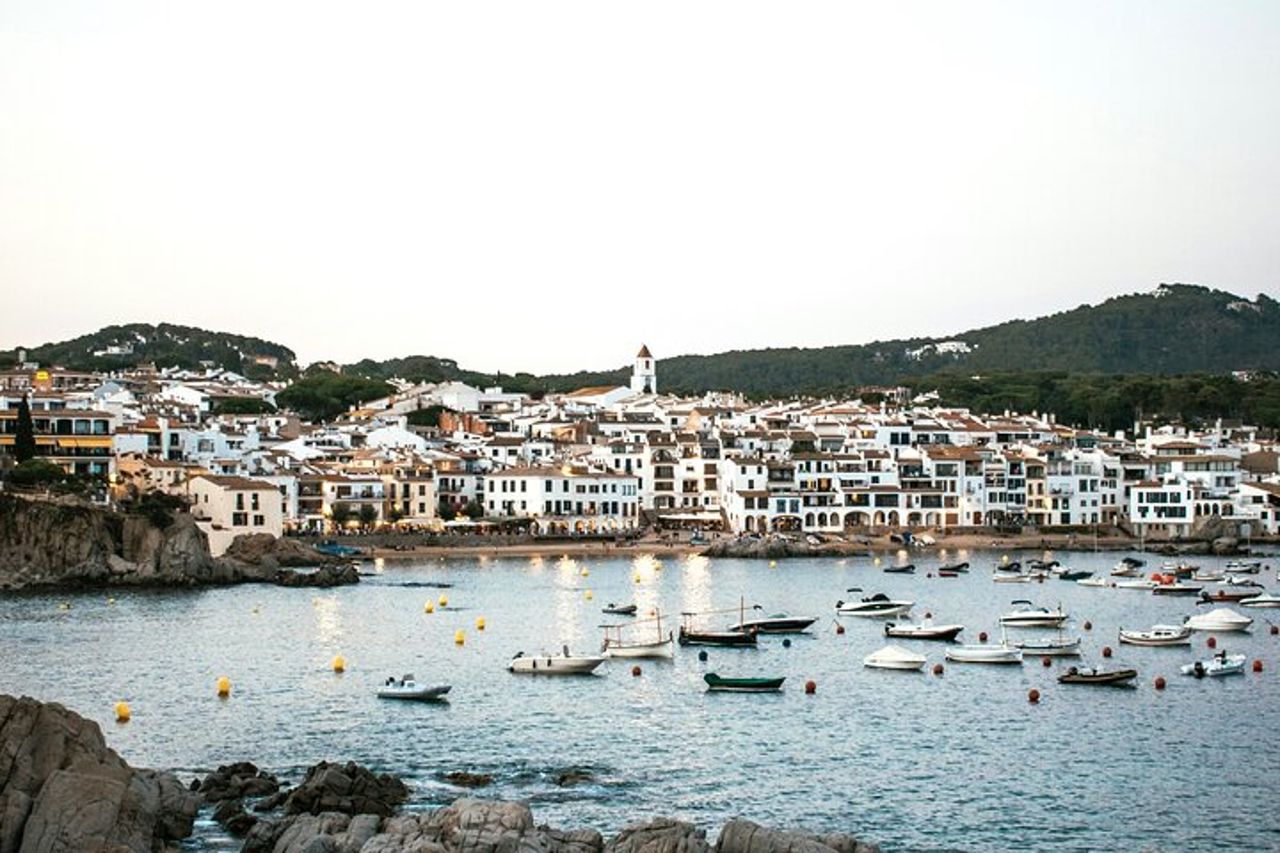 La spiaggia più bella della Girona medievale e della Costa Brava — 8