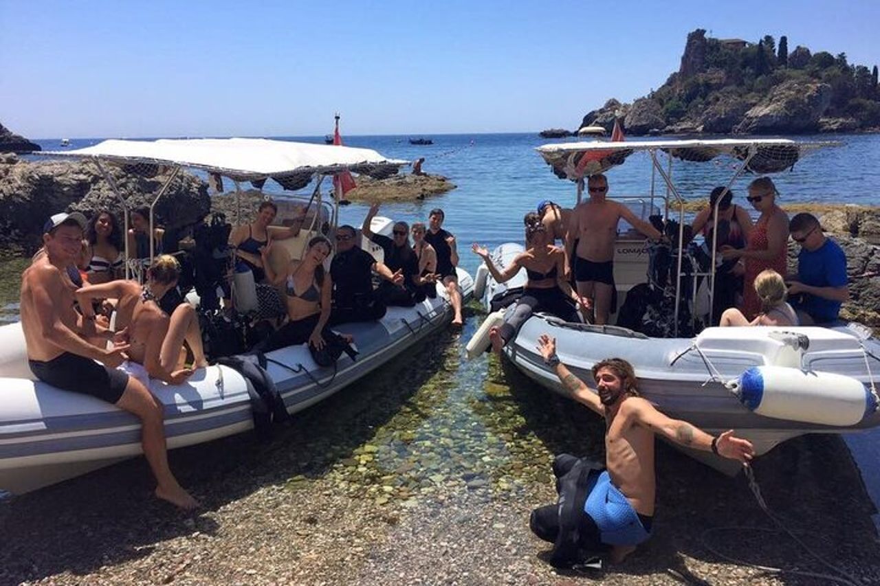 Snorkeling al Parco Marino dell'Isola Bella di Taormina — 5