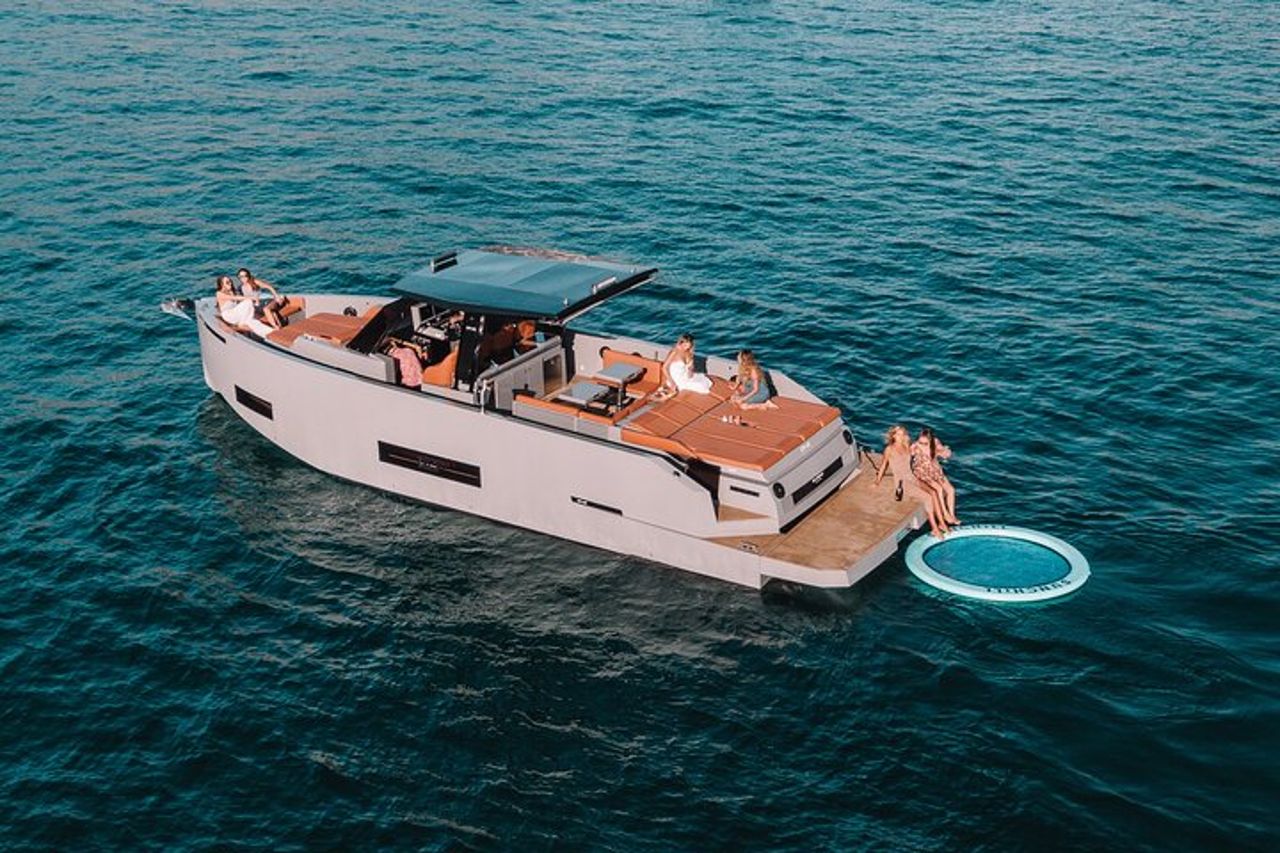 Tour privato in yacht sportivo esotico di 45 piedi a Newport Beach — 7