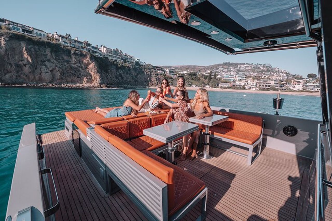 Tour privato in yacht sportivo esotico di 45 piedi a Newport Beach — 8