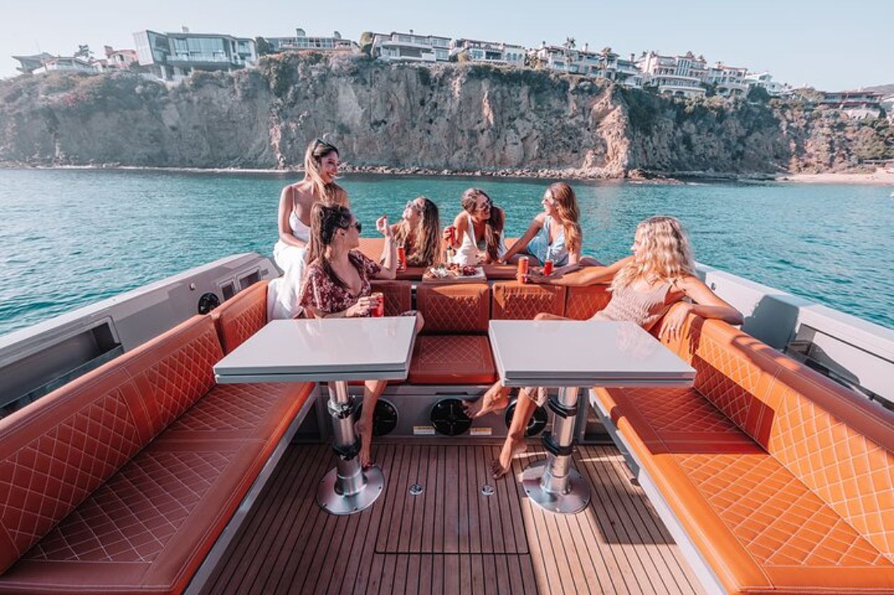 Tour privato in yacht sportivo esotico di 45 piedi a Newport Beach — 9