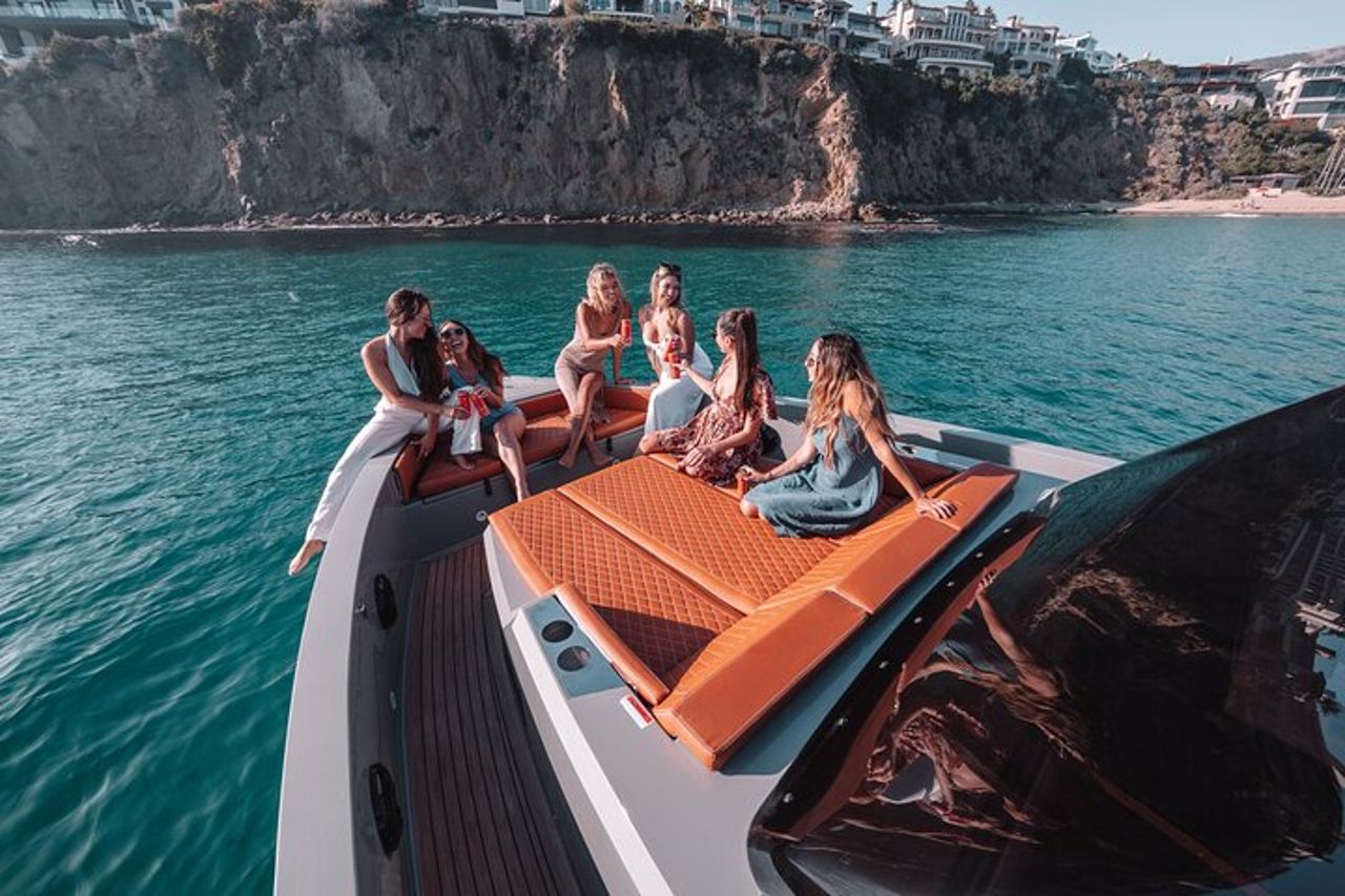 Tour privato in yacht sportivo esotico di 45 piedi a Newport Beach — 5