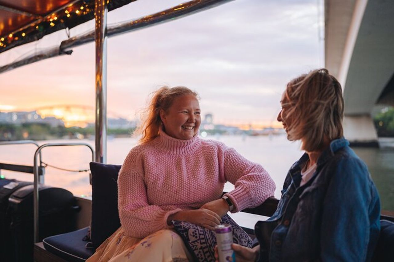 Crociera alle luci della città al tramonto: 17.30 o 18 *stagionale (90min) — 5