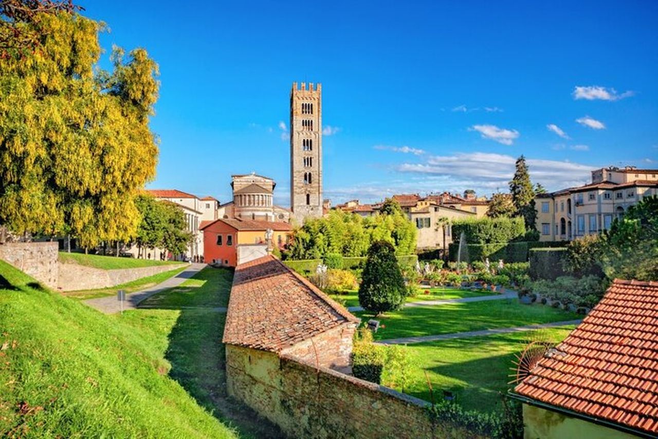 Tour privato VIP di un'intera giornata a Pisa e Lucca da Montecatini — 7