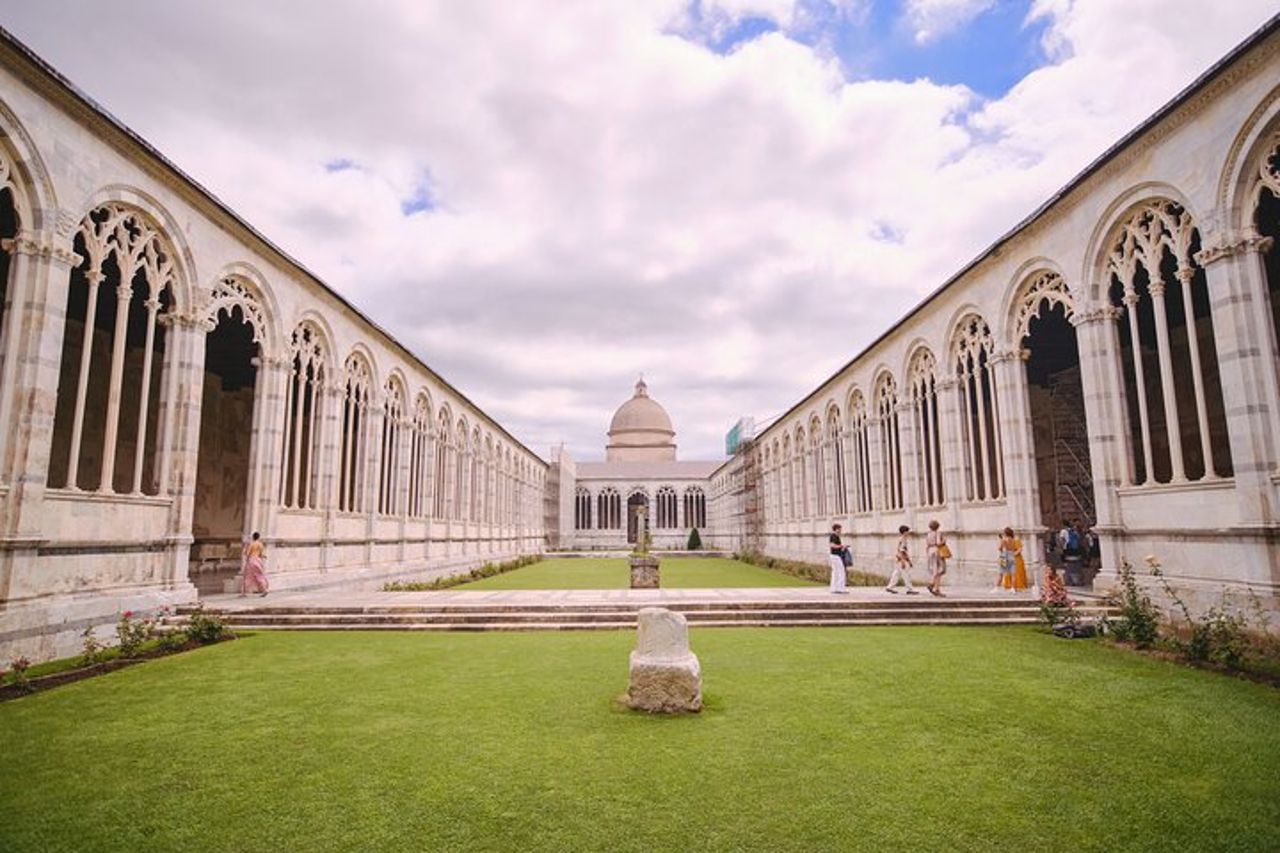 Tour privato VIP di un'intera giornata a Pisa e Lucca da Montecatini — 8