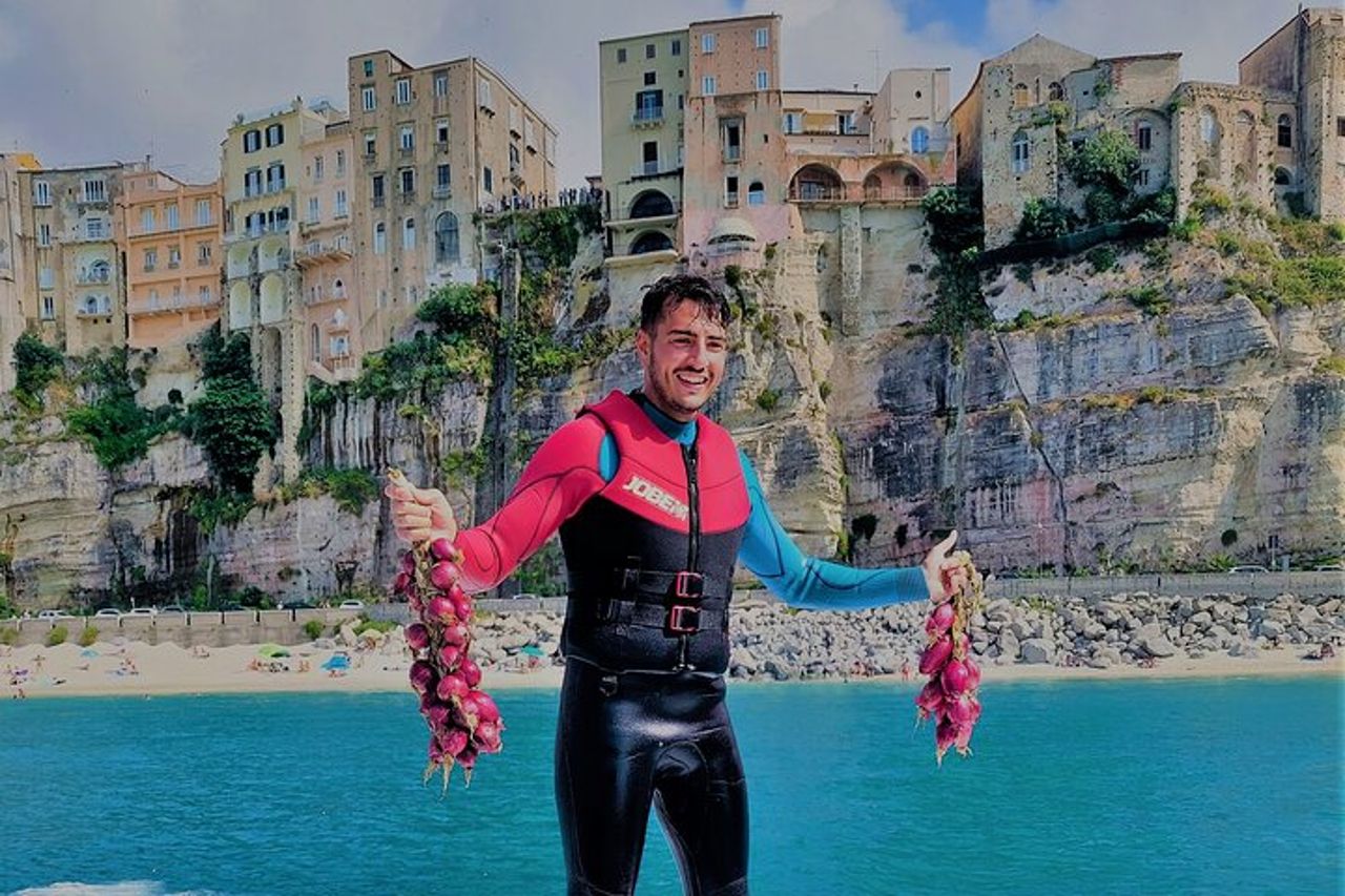 Walking Tour a Tropea — 7