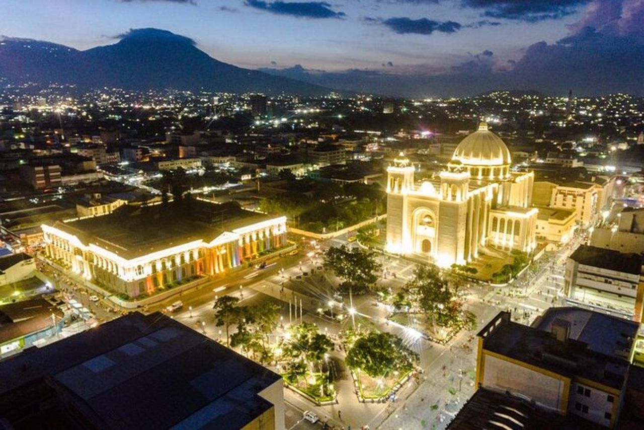 San Salvador Ristrutturata: Tour Privato del Centro Storico e della Cultura — 6