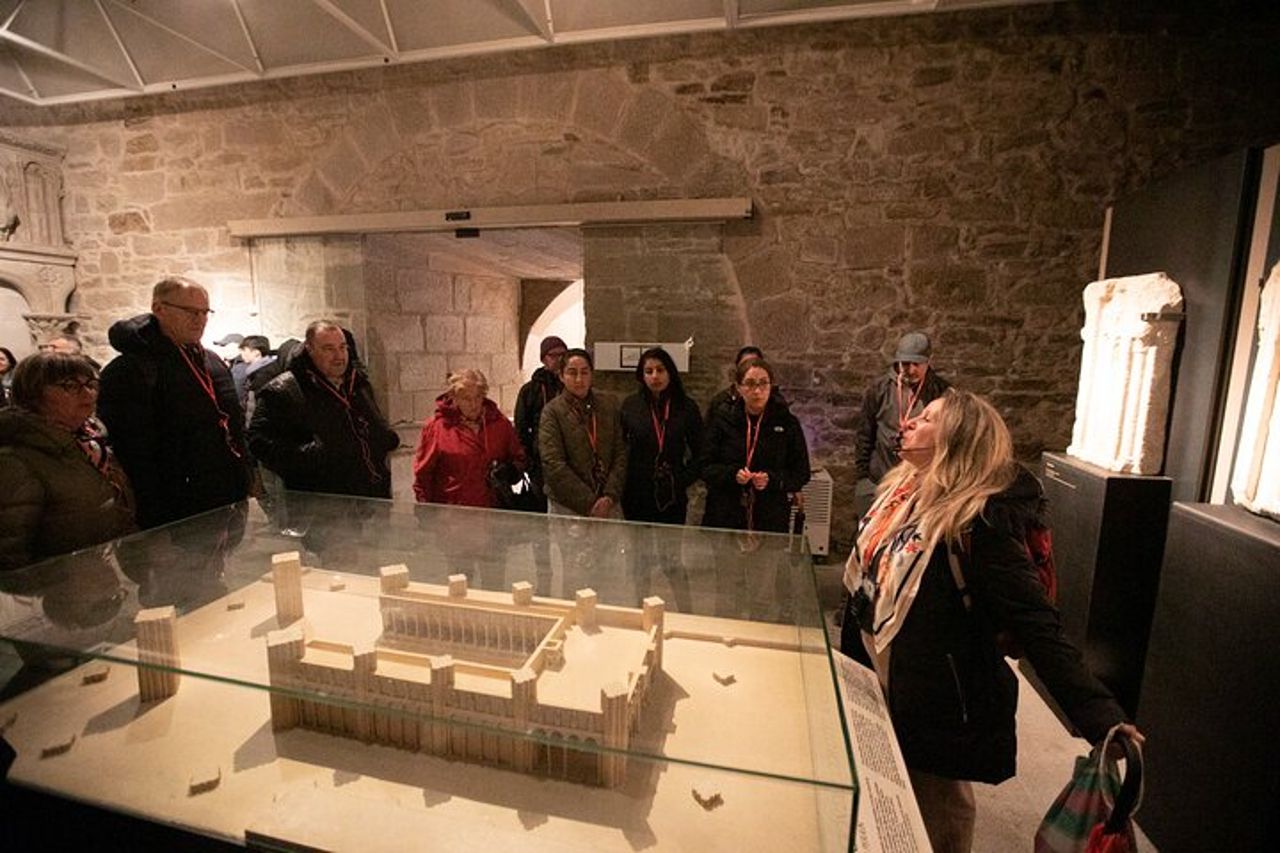 Visita guidata Cattedrale, Museo e Città Vecchia di Santiago — 6