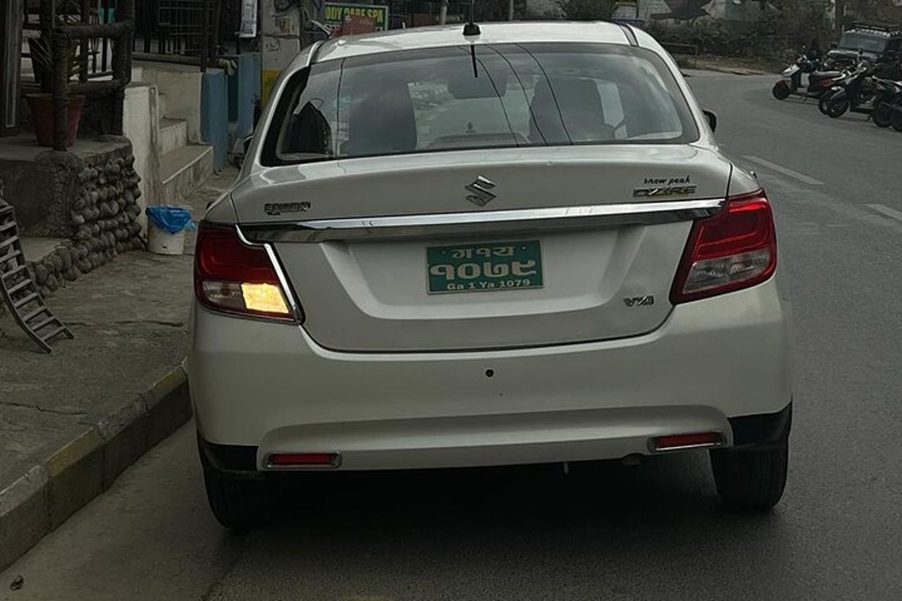 Trasferimento di sola andata da Lumbini a Kathmandu in auto privata con aria condizionata