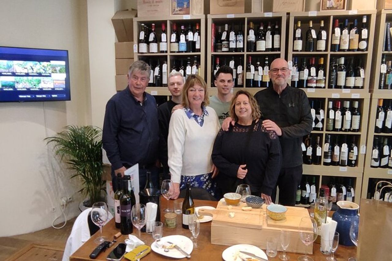 Degustazione alla scoperta dei vini a Carcassonne — 4