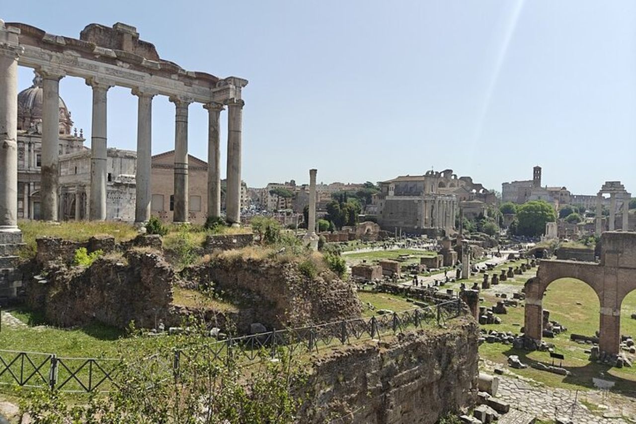 Tour guidato privato di miti e leggende del Foro Romano — 6