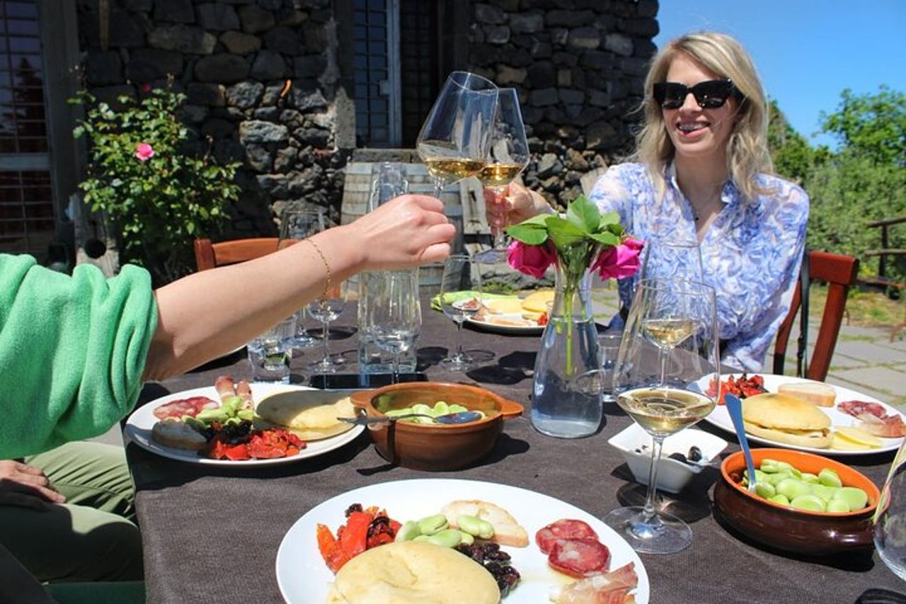 Da Taormina : Tour privato dell'Etna + Due Cantine Etna Family — 8