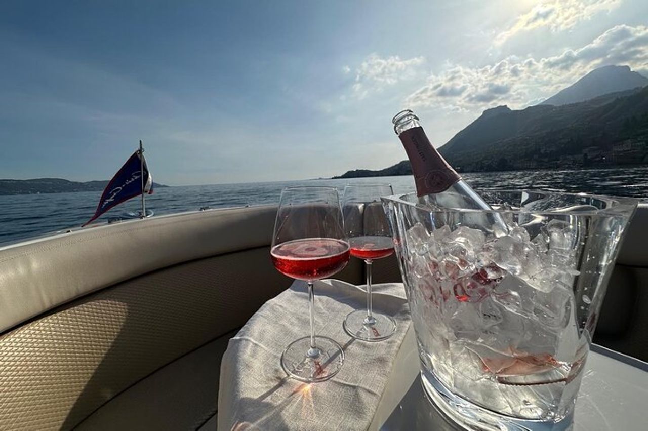Tour privato in barca sul Lago di Garda con Skipper 4H — 2