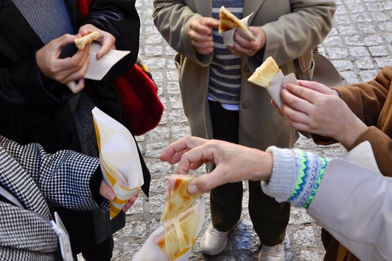 Tour gastronomico serale di Girona ed esperienza al tapas bar — 2