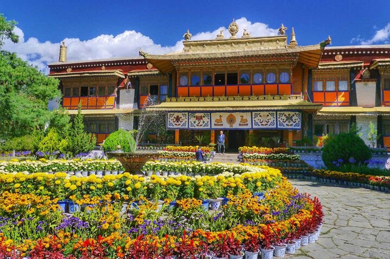 Tour guidato di 6 ore dei monasteri tibetani di Dharamshala e del convento — 2