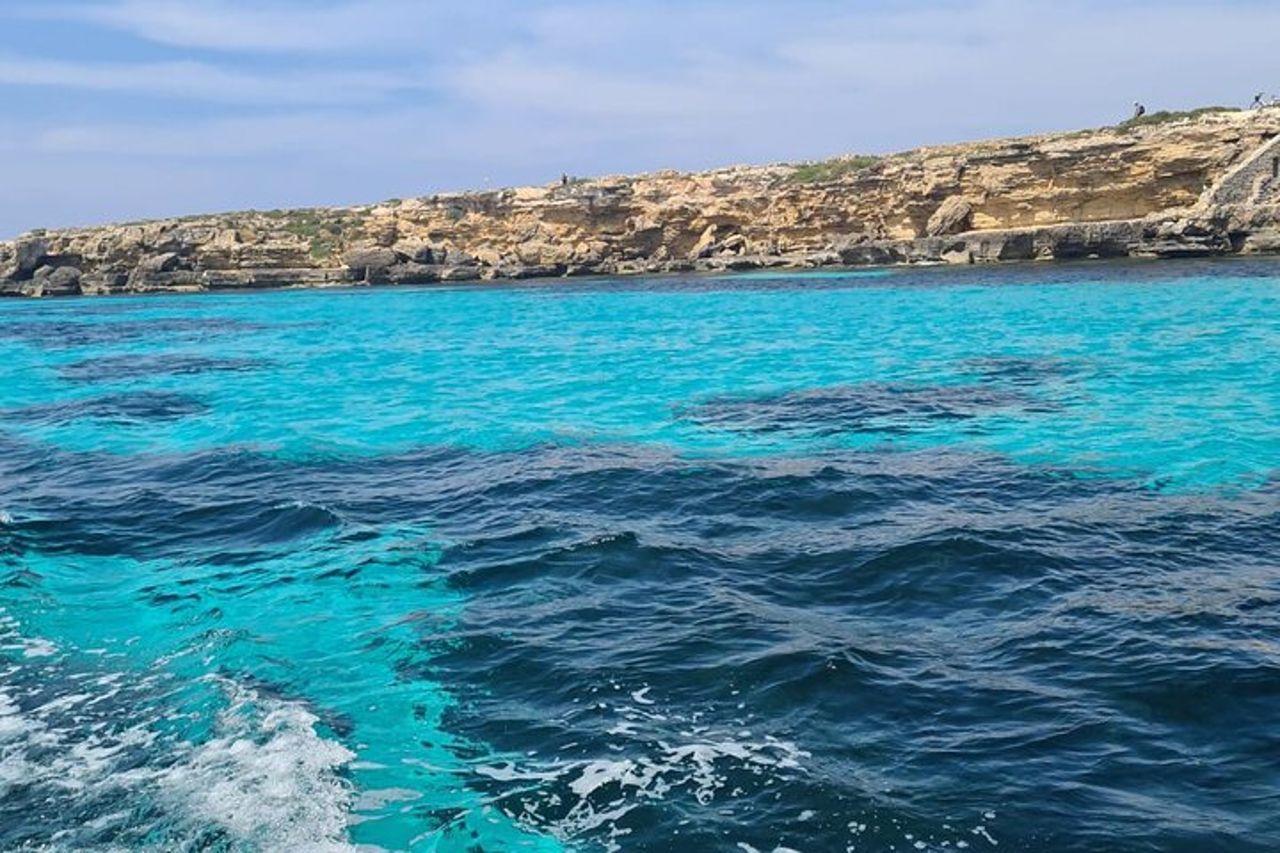 Tour in barca di Favignana e Levanzo in yacht — 7