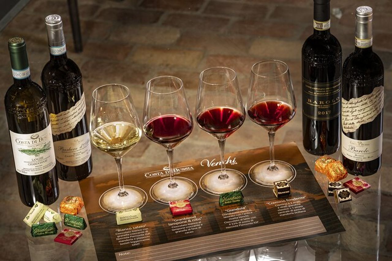 Tour e degustazione di vino e cioccolato nella zona di Alba — 4