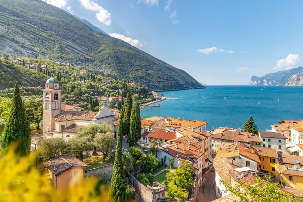 Tour privato di un'intera giornata sul Lago di Garda — 6