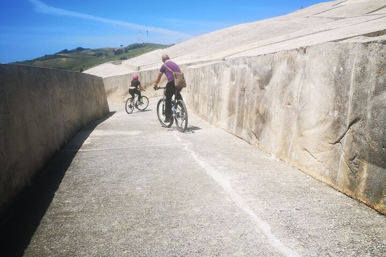 Noleggio E Bike di un giorno alla scoperta dei Cretti — 4