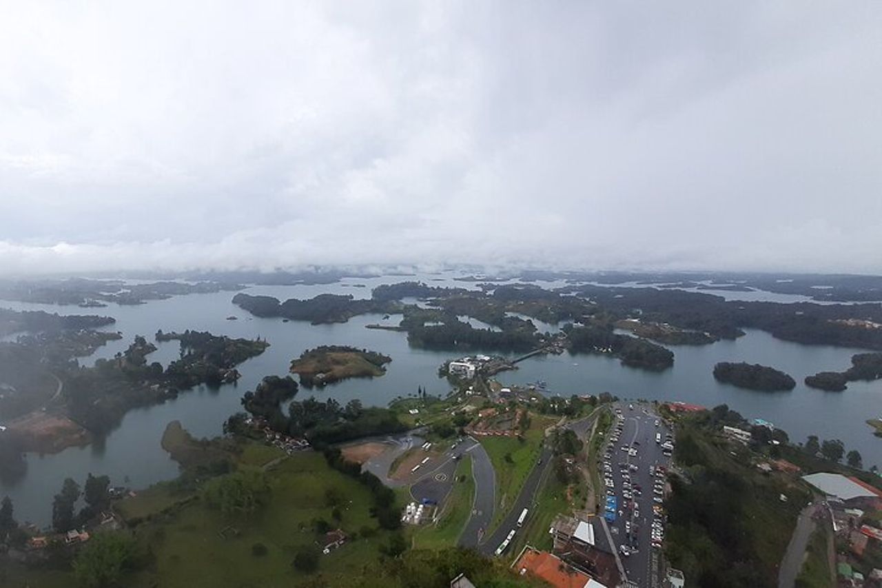 Tour guidato di Guatape da Medellin — 5