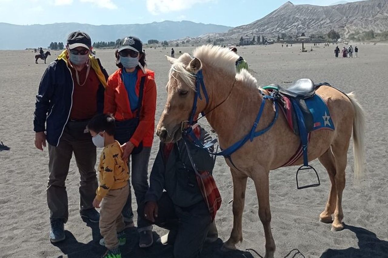 Tour del Monte Bromo, Ijen e Cascate di Madakaripura (3 giorni e 2 notti) - Hotel — 8