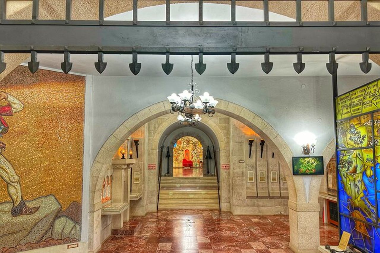 Castello di Kruja, il vecchio bazar e Sarisalltik- Partenza da Tirana — 3