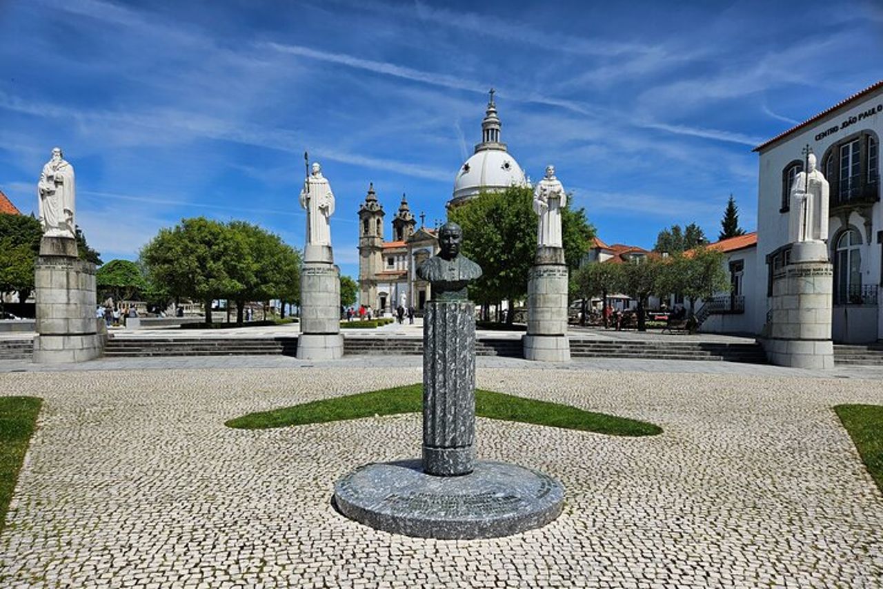Tour - Guimarães e/o Braga — 2