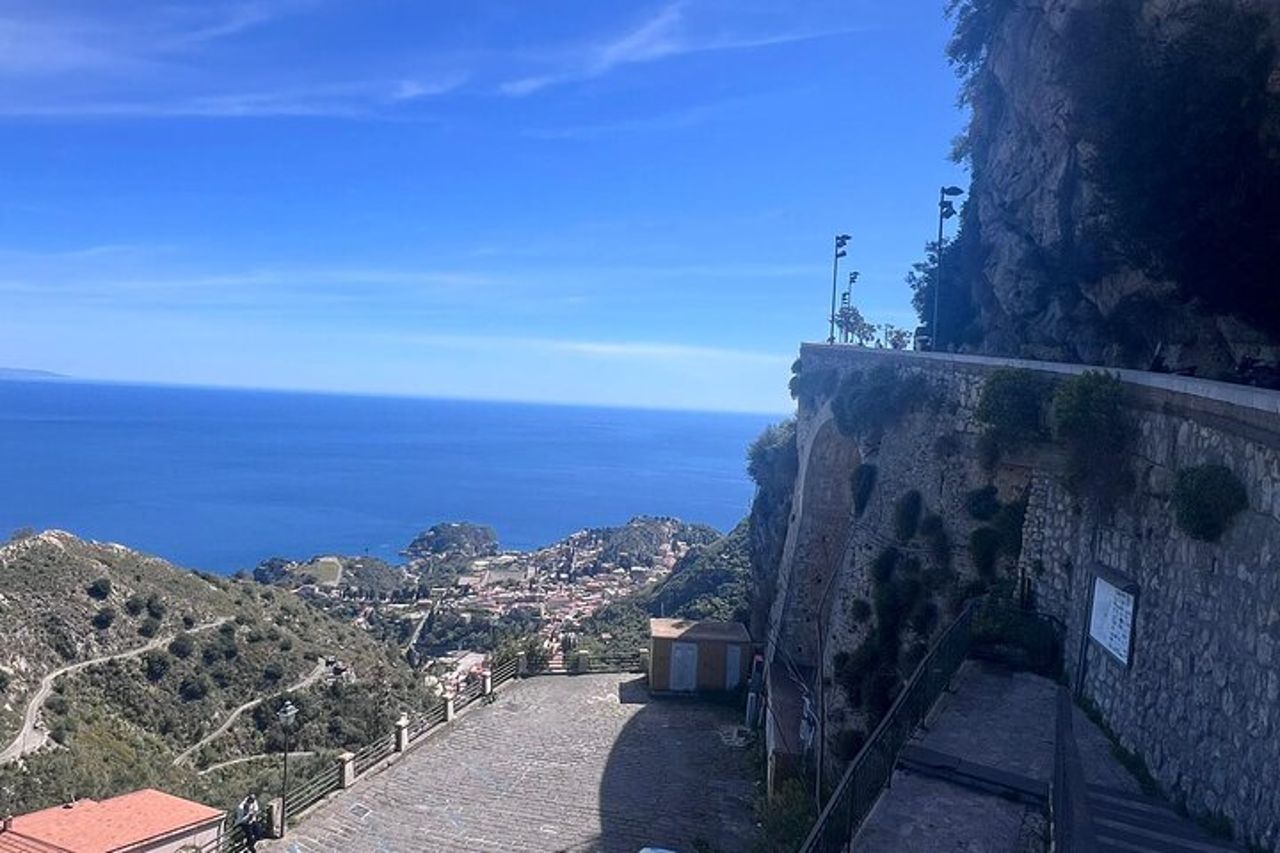 Tour Privato di un giorno in Savoca Taormina e Castelmola — 6
