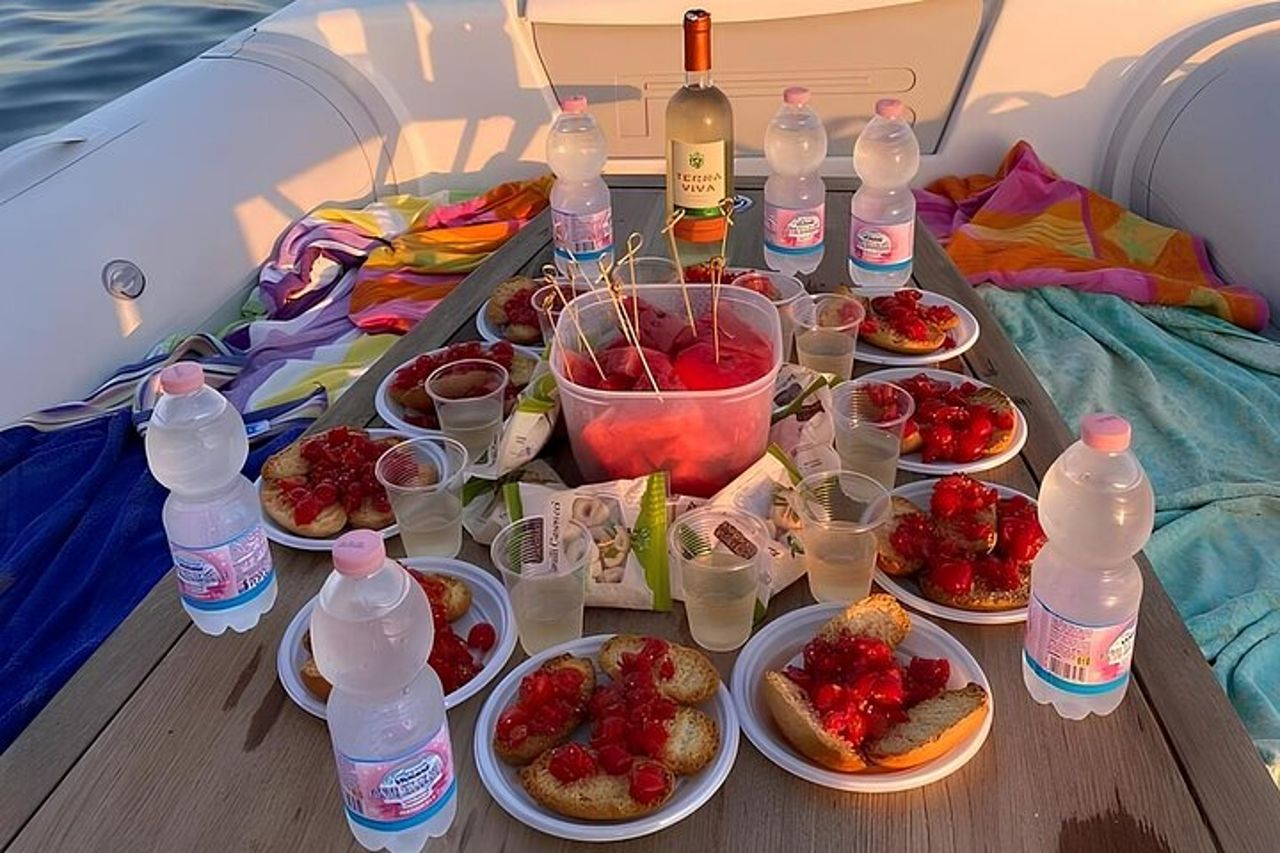 Escursione in Barca Gallipoli con Aperitivo a Porto Selvaggio — 4
