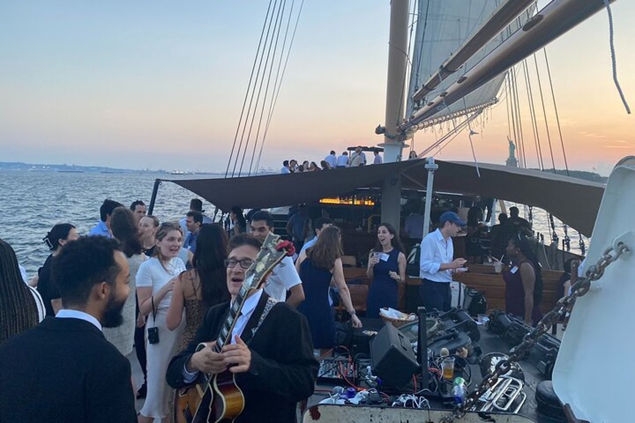 New York City Sunset Jazz Sail a bordo di Clipper City — 5
