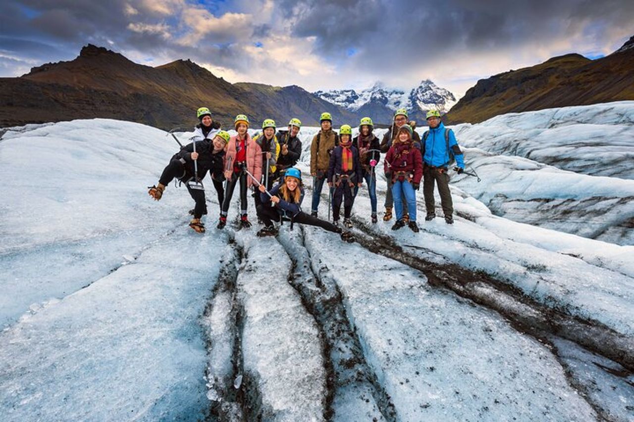 Escursione di 3 ore per piccoli gruppi sul ghiacciaio Solheimajokull — 5