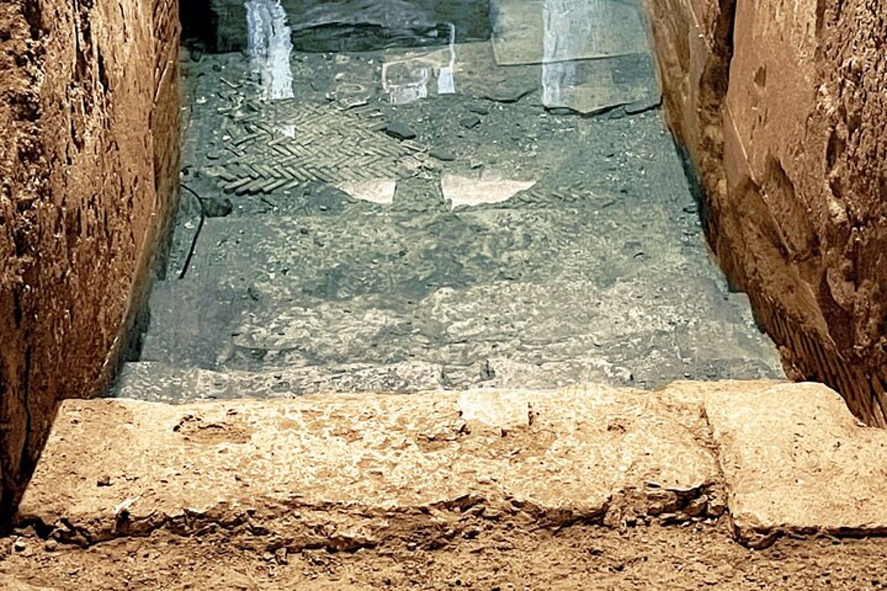 Visita guidata sotterranea di Fontana di Trevi Piccolo gruppo — 5