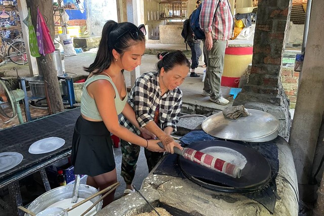 Santuario di mio figlio, cibo tradizionale con gita in barca — 3