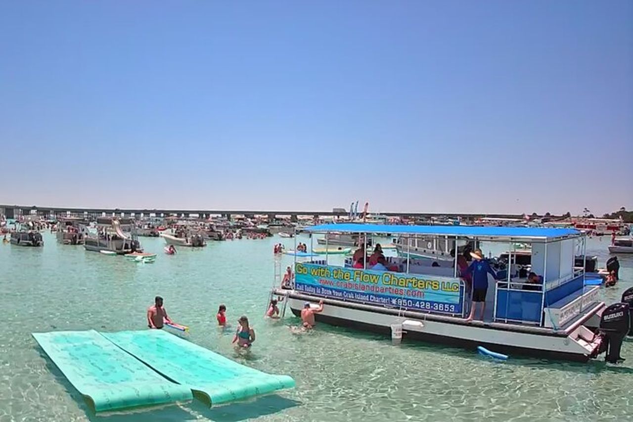 Charter di Crab Island, personalizzato per un massimo di 30 ospiti