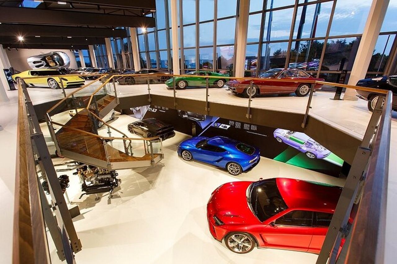 Bologna Modena con i biglietti d'ingresso ai Musei Lamborghini e Ferrari — 4
