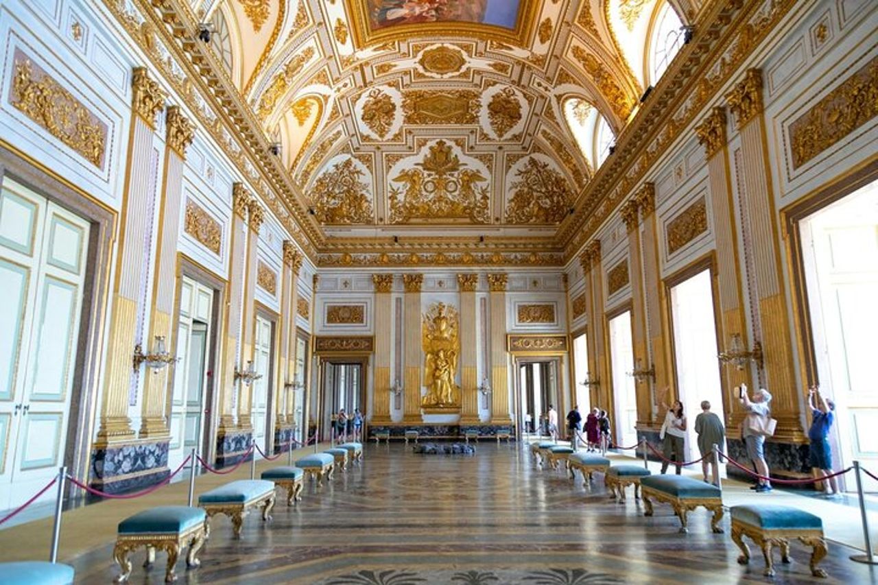 Tour guidato privato della Reggia di Caserta e dei Giardini inc. Shuttle — 5