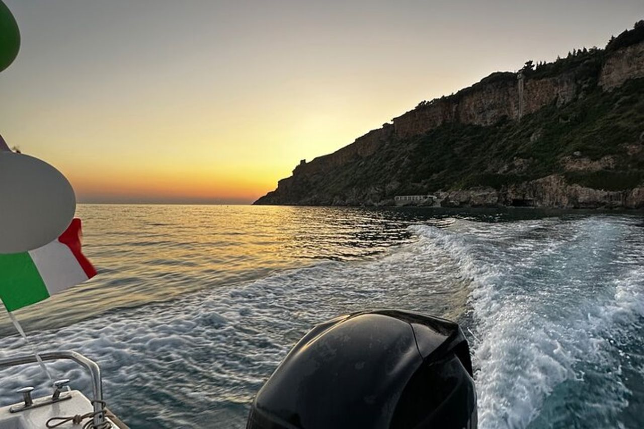 Tour in motoscafo nuovo anno 2024 — 9