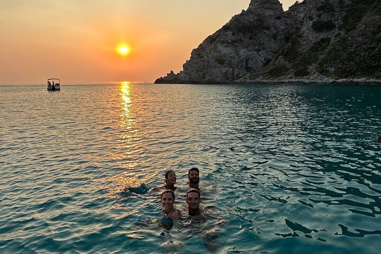 Tour condiviso al Tramonto di 3 Ore da Tropea a capo Vaticano — 5