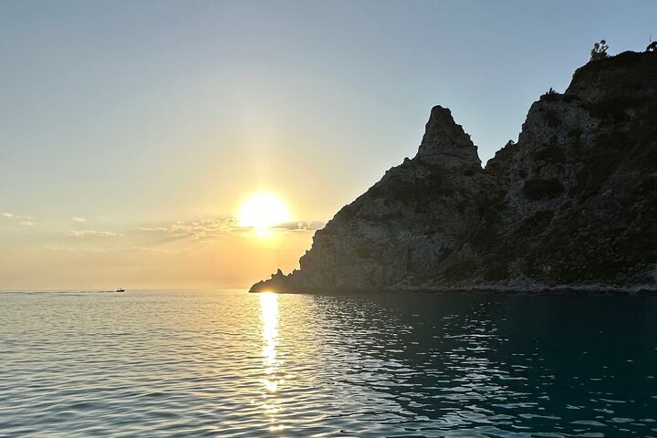 Tour condiviso al Tramonto di 3 Ore da Tropea a capo Vaticano — 7