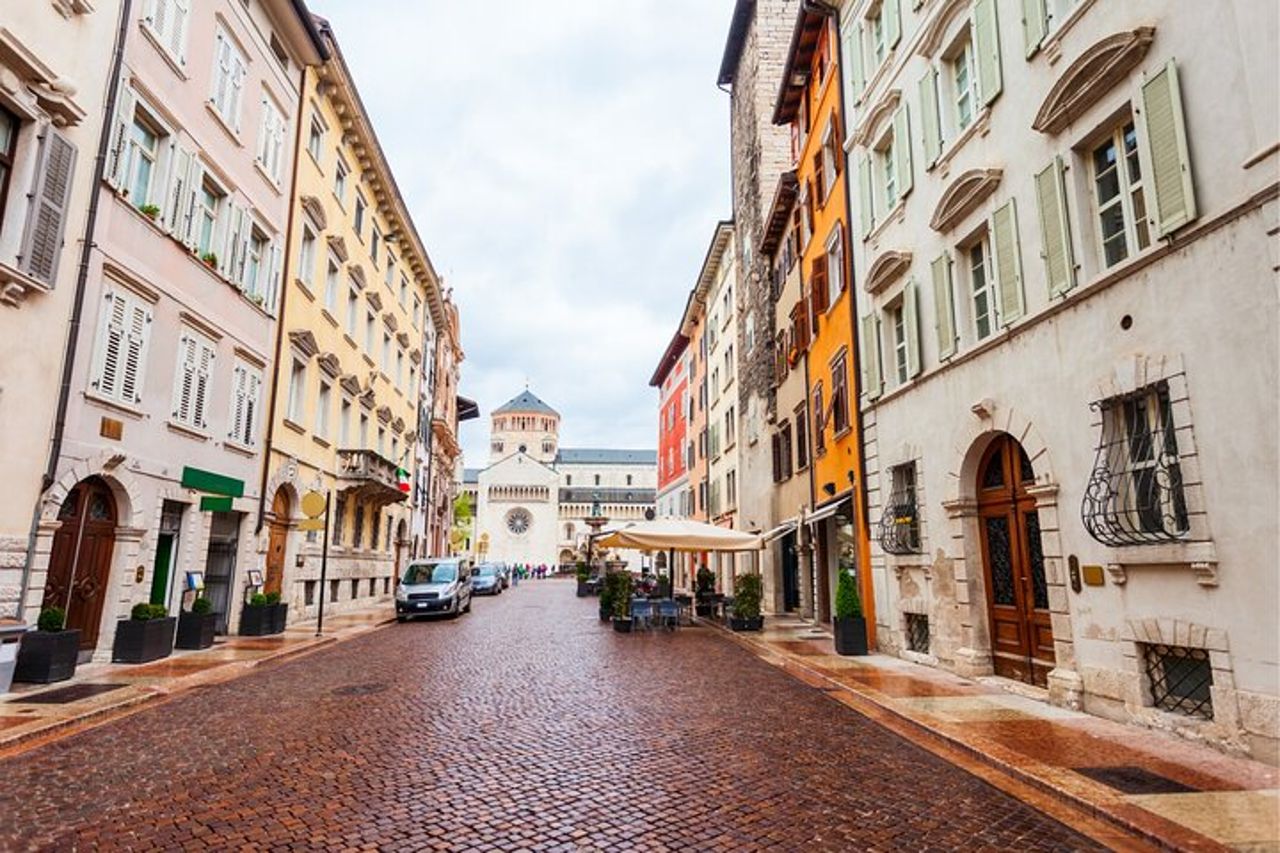 Caccia al tesoro a Trento & tour a piedi con audioguida — 3