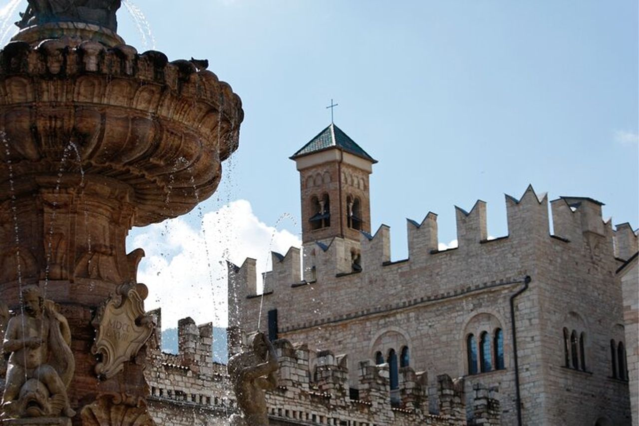 Caccia al tesoro a Trento & tour a piedi con audioguida — 4