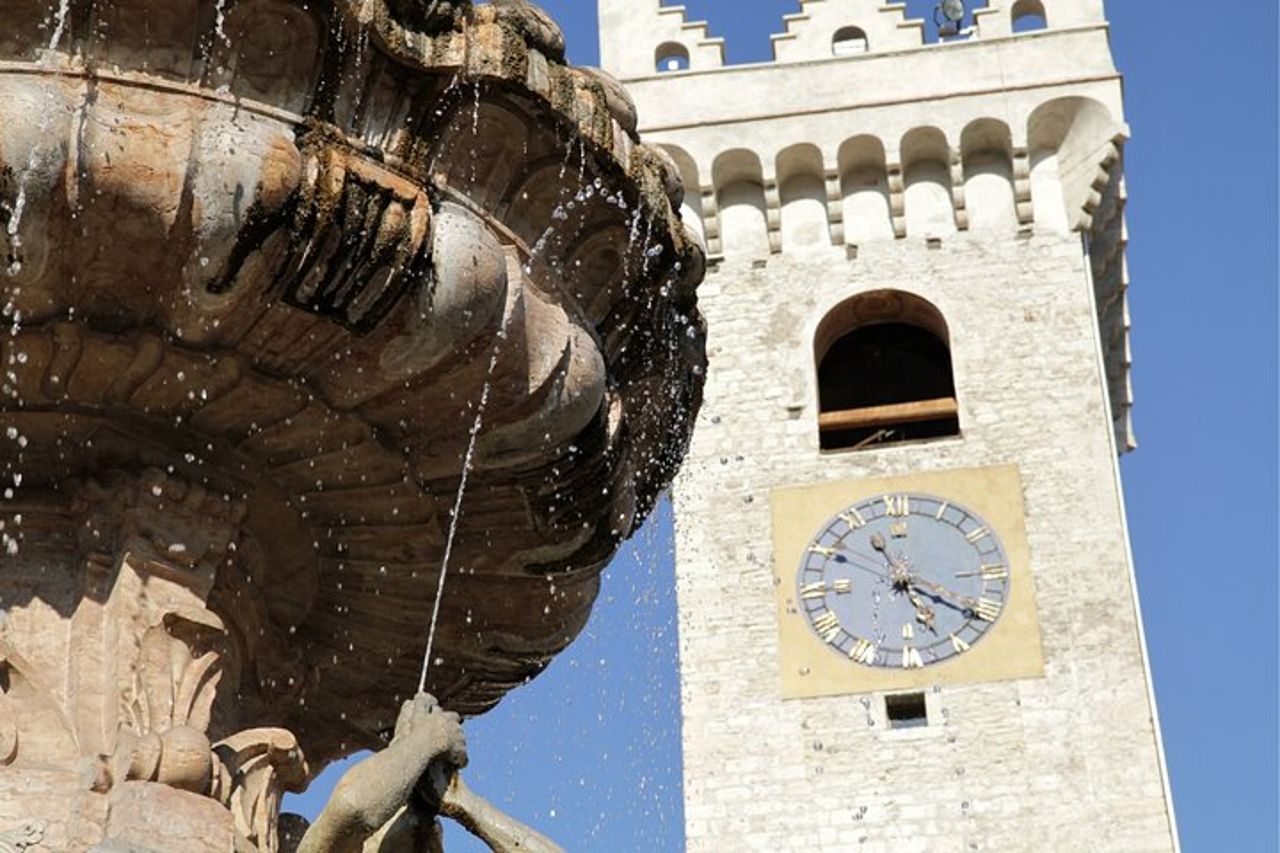 Caccia al tesoro a Trento & tour a piedi con audioguida — 7