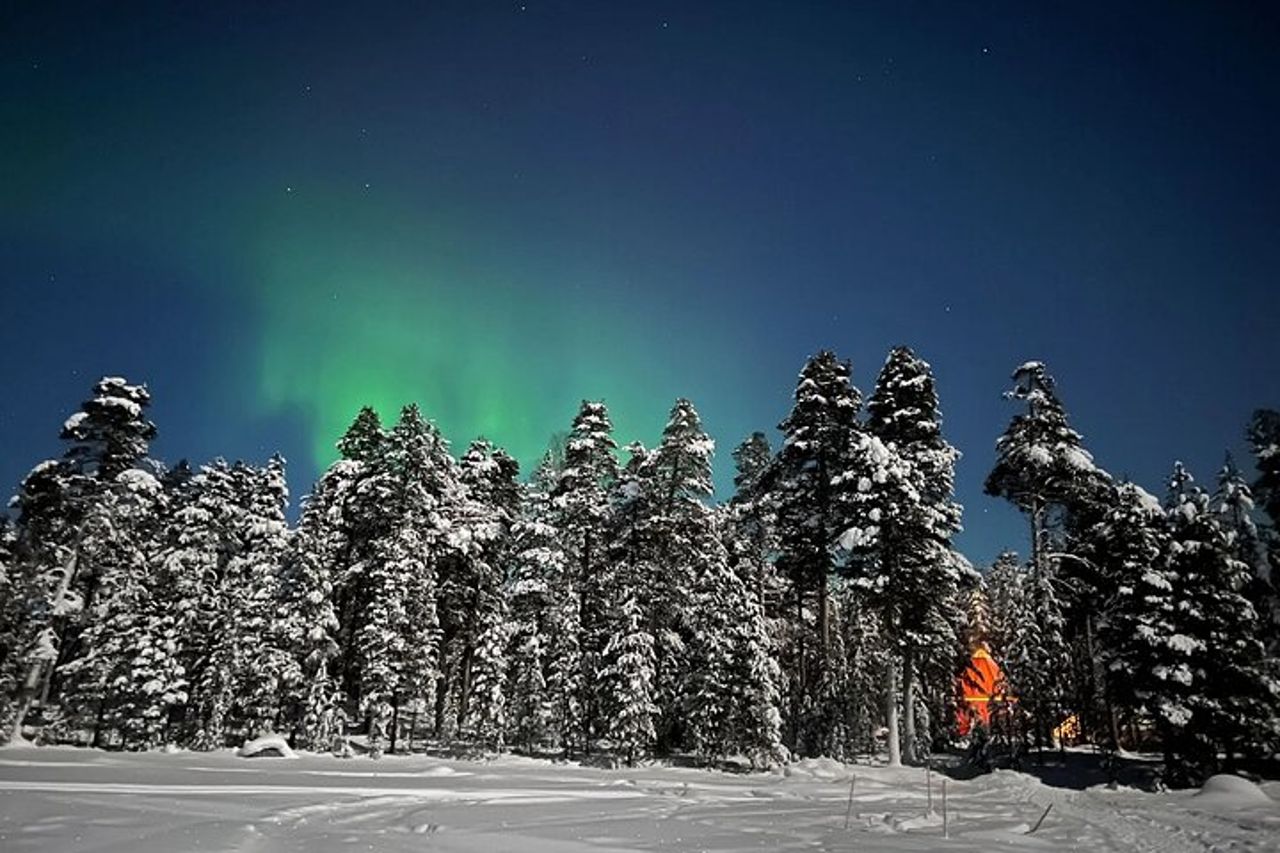 Aurora Camp e cena con fuoco aperto — 4
