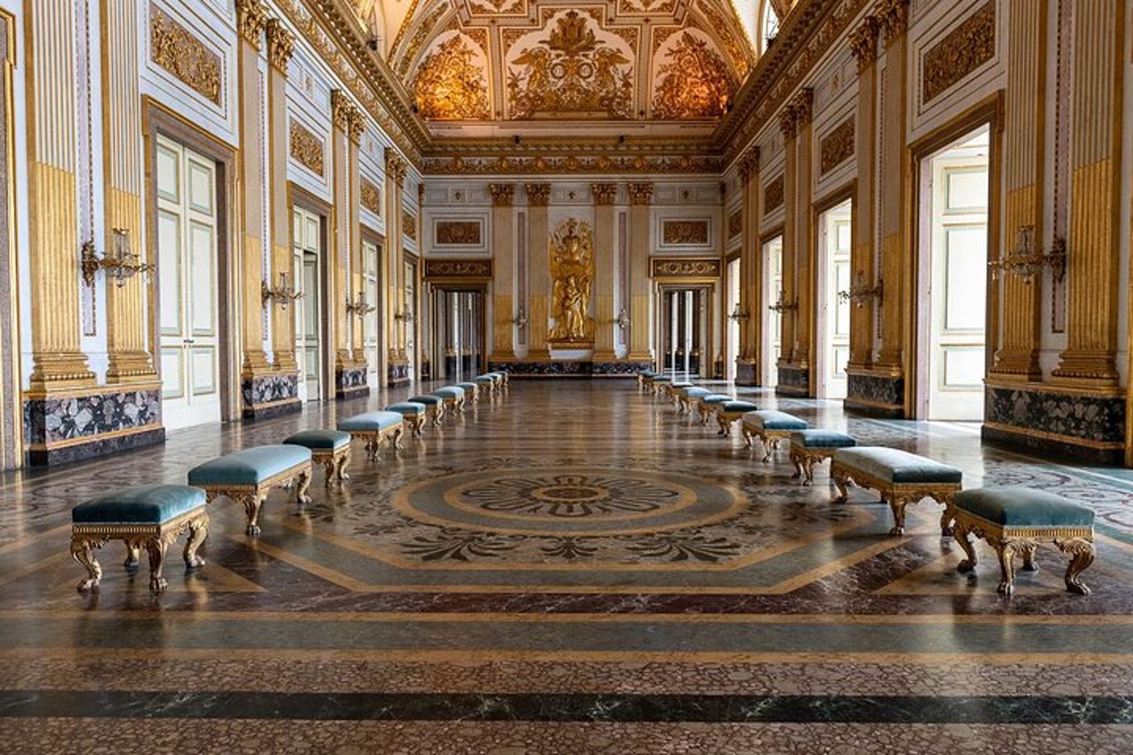 Tour della Reggia di Caserta da Napoli — 6