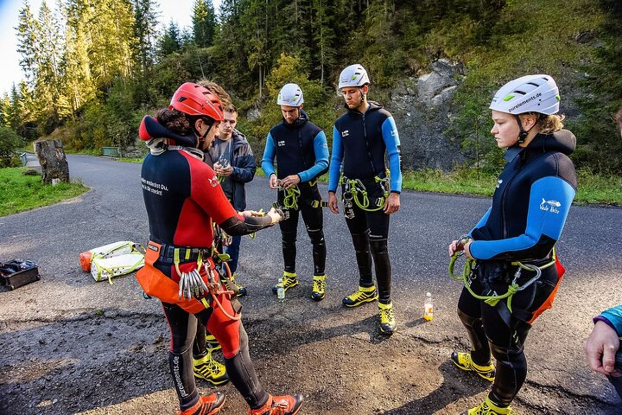 Canyoning sportivo nella Kleinwalsertal nello Schwarzwasserbach — 2