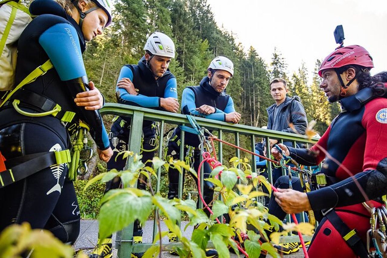 Canyoning sportivo nella Kleinwalsertal nello Schwarzwasserbach — 3
