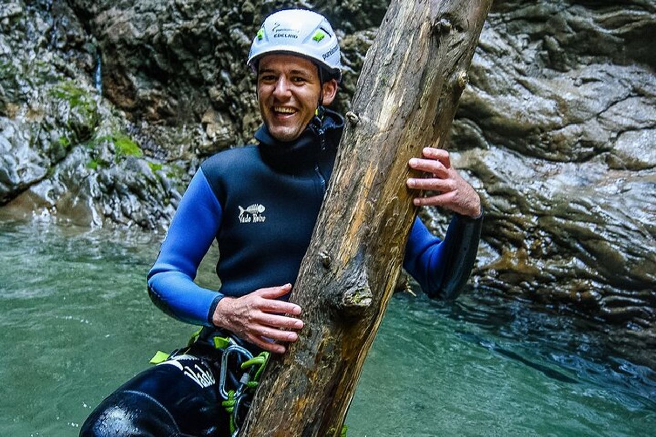 Canyoning sportivo nella Kleinwalsertal nello Schwarzwasserbach — 6