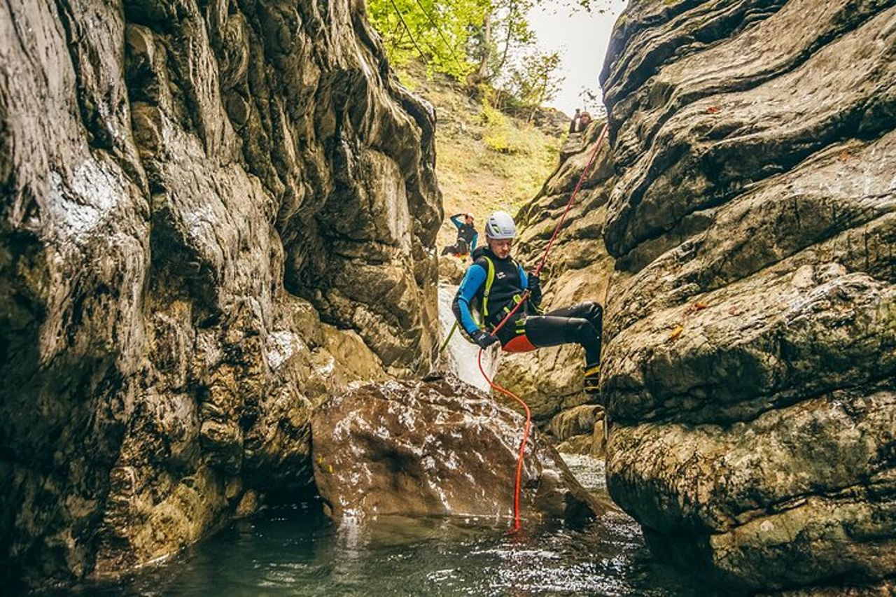 Canyoning ricco di azione nel Kobelache — 2
